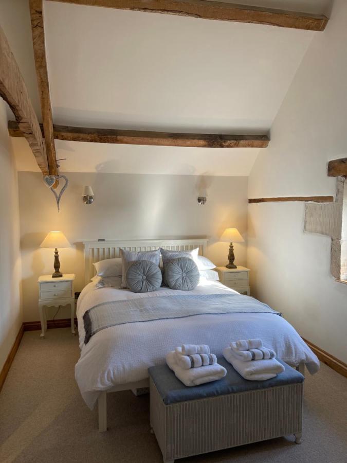 The Cider Barn - Spacious First Floor Apartment Set Within Barn Conversion Cheltenham Extérieur photo