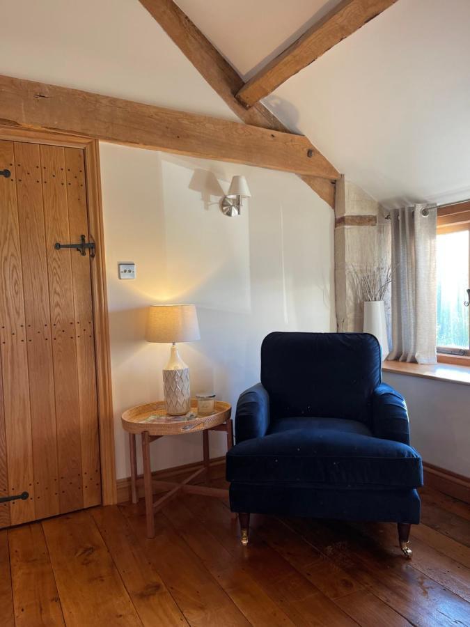 The Cider Barn - Spacious First Floor Apartment Set Within Barn Conversion Cheltenham Extérieur photo