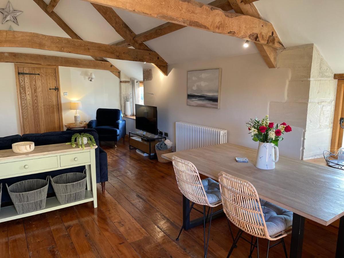 The Cider Barn - Spacious First Floor Apartment Set Within Barn Conversion Cheltenham Extérieur photo